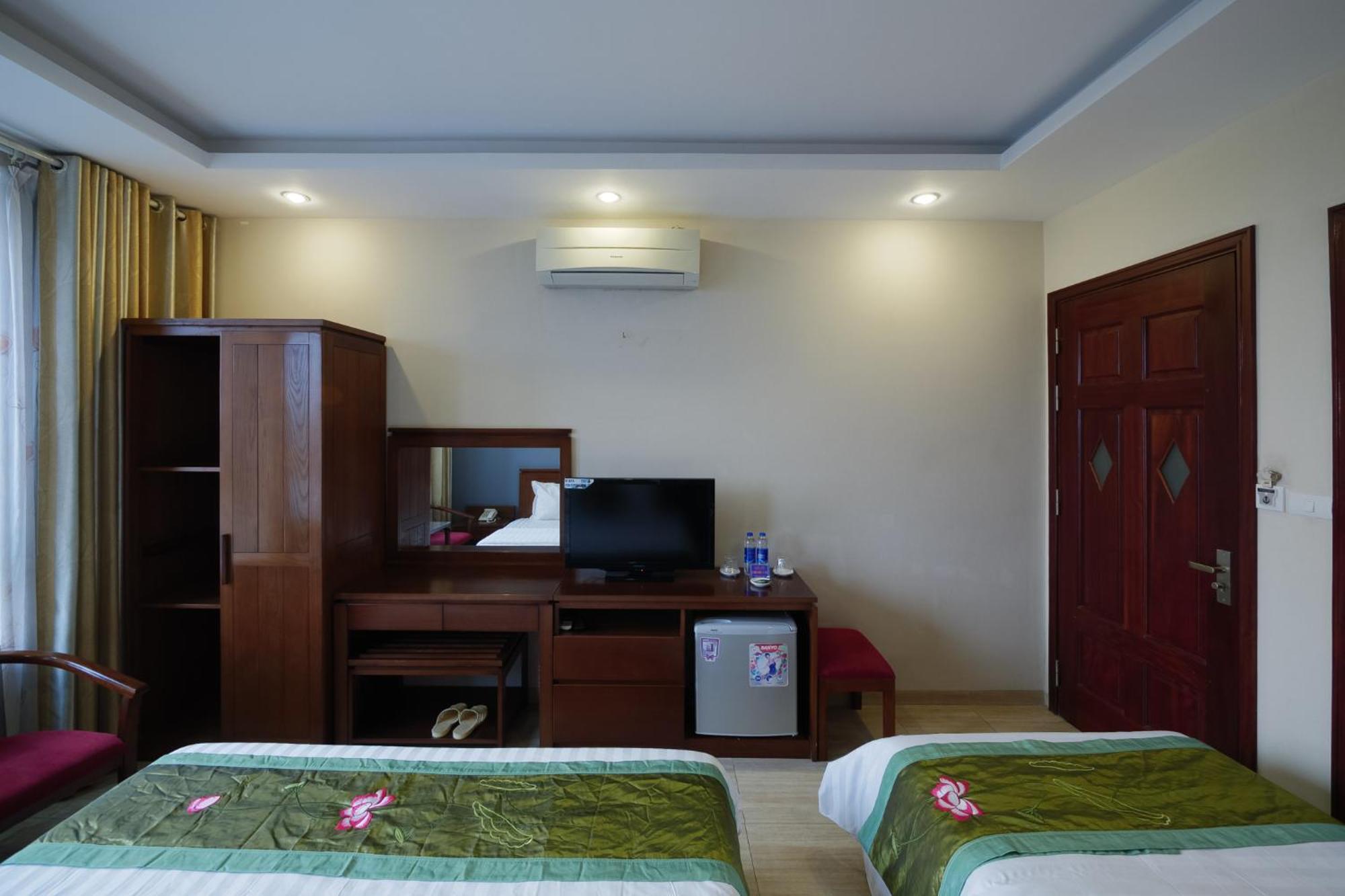 Ngan Ha Hotel Long Bien 河内 外观 照片